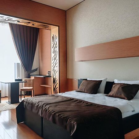 Bayil Breeze Hotel&Restaurant Bakoe Buitenkant foto