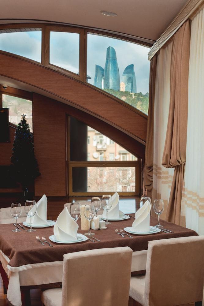 Bayil Breeze Hotel&Restaurant Bakoe Buitenkant foto