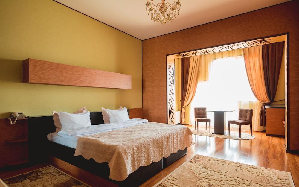 Bayil Breeze Hotel&Restaurant Bakoe Buitenkant foto