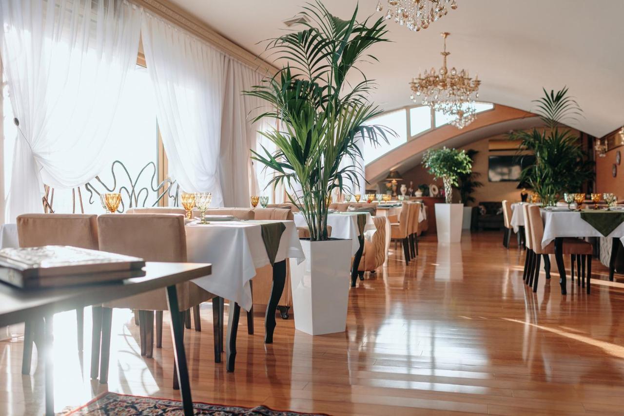 Bayil Breeze Hotel&Restaurant Bakoe Buitenkant foto