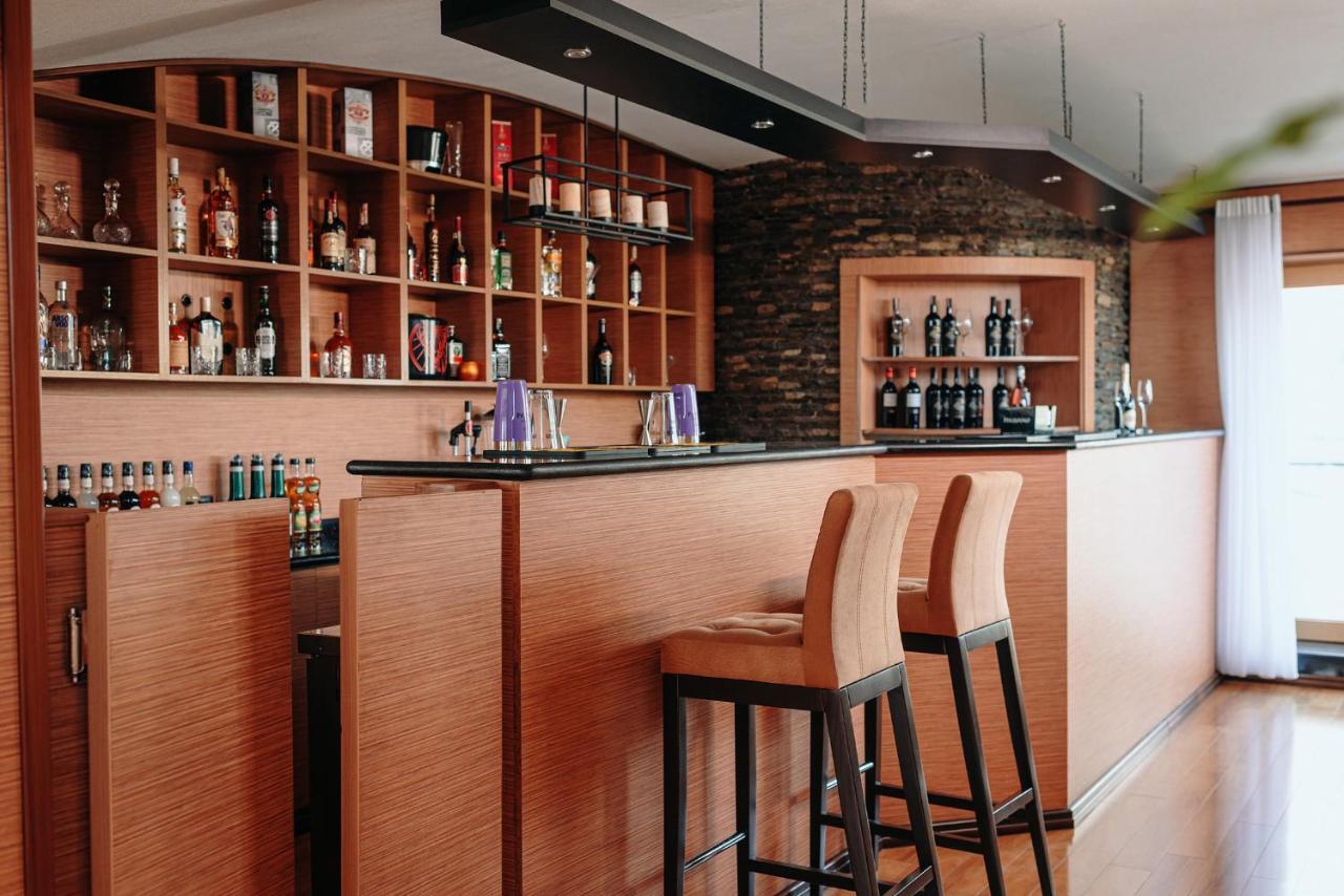 Bayil Breeze Hotel&Restaurant Bakoe Buitenkant foto